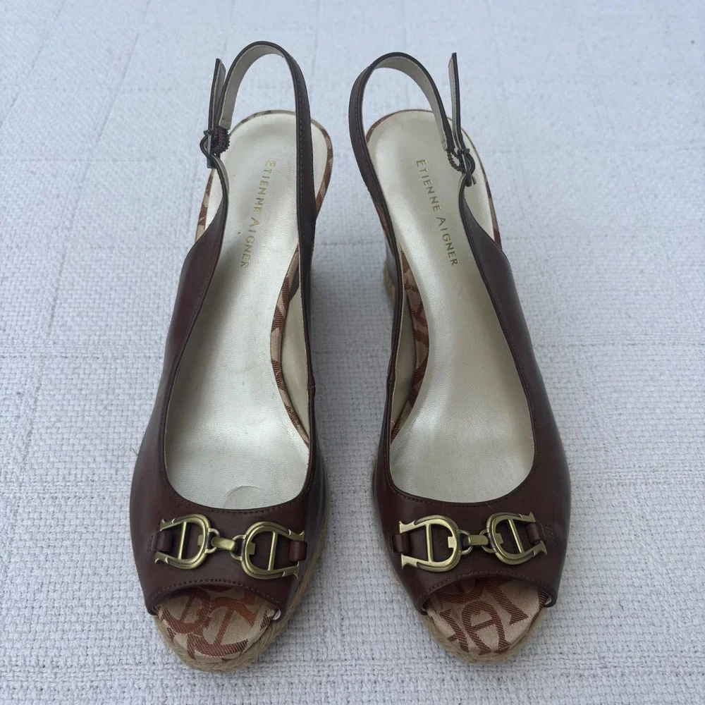 Women's 10 ETIENNE AIGNER Y2K Olexa Brown Faux Leather Peep Toe Wedge Sandals
